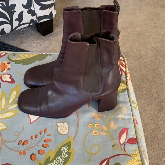 Vintage Gucci leather , brown boots, sz 9.5 - Picture 2 of 7